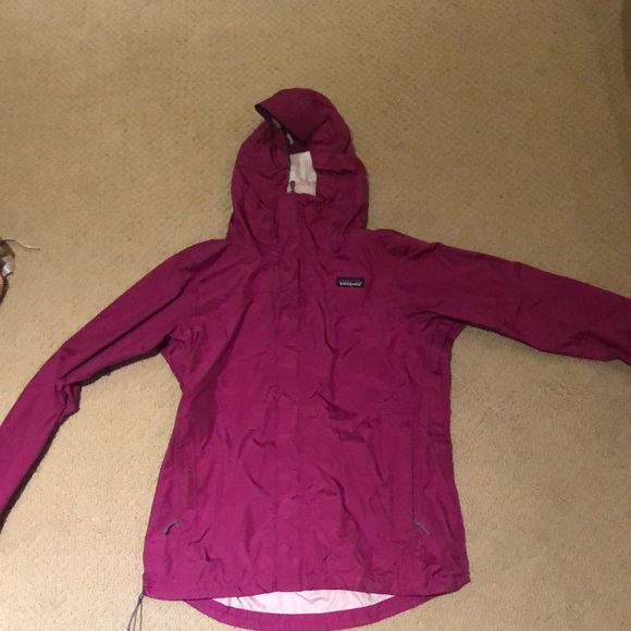 Patagonia Raincoat Size Small - Picture 2 of 2